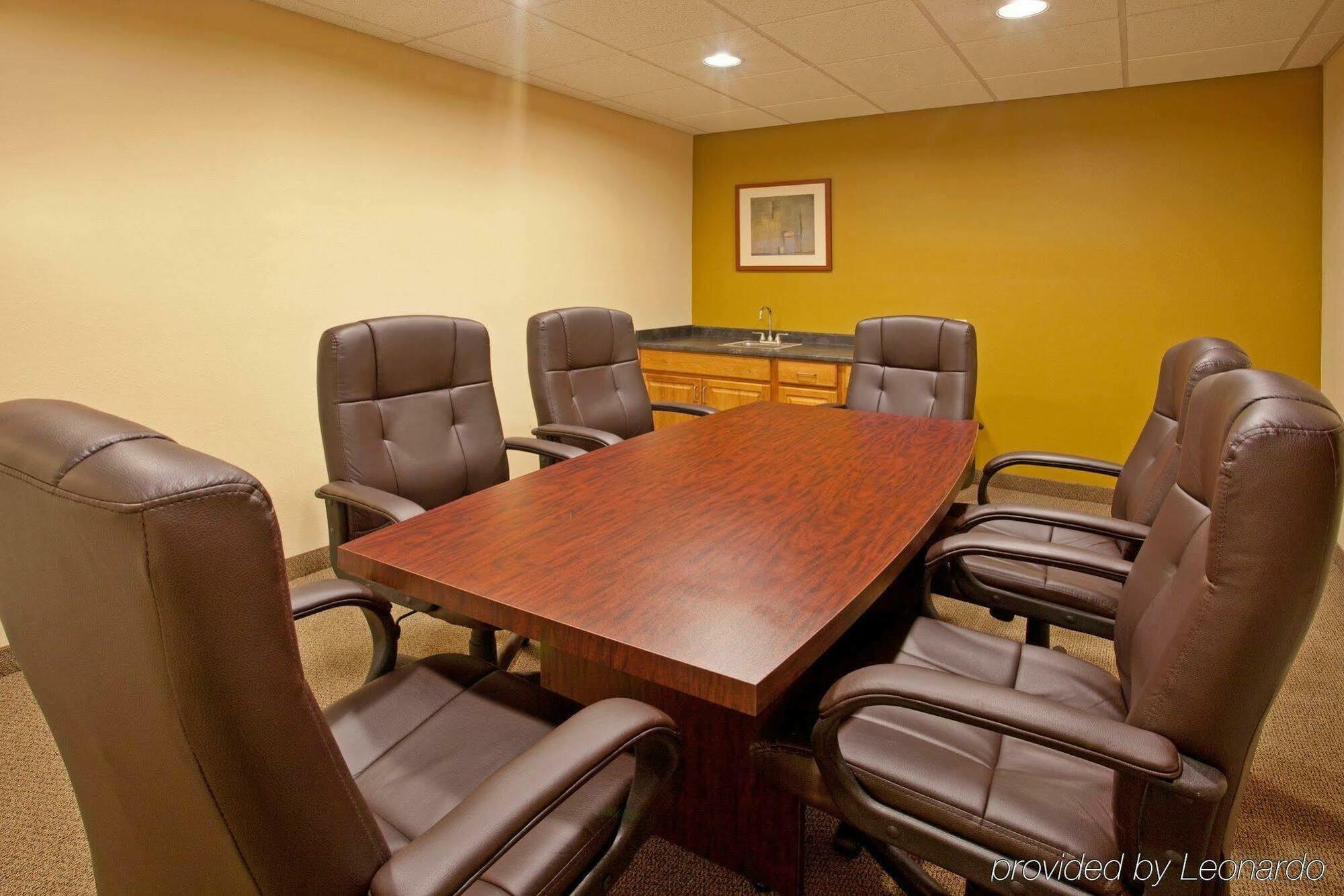 Candlewood Suites Aurora-Naperville By Ihg Зручності фото